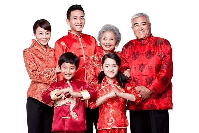 Các gia đình Trung Quốc rất ưa chuộng sắc đỏ trong dịp Tết Nguyên Đán