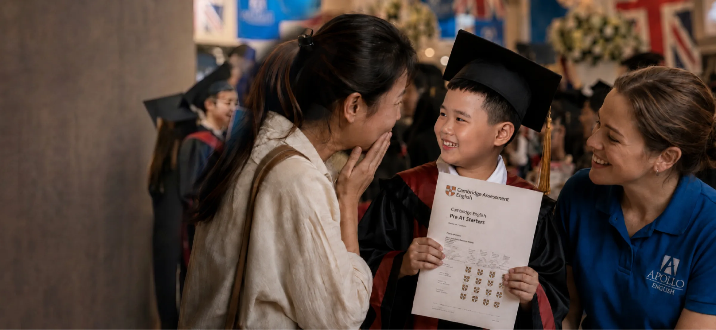 Bé Khiêm nhận chứng chỉ Cambridge điểm tuyệt đối
